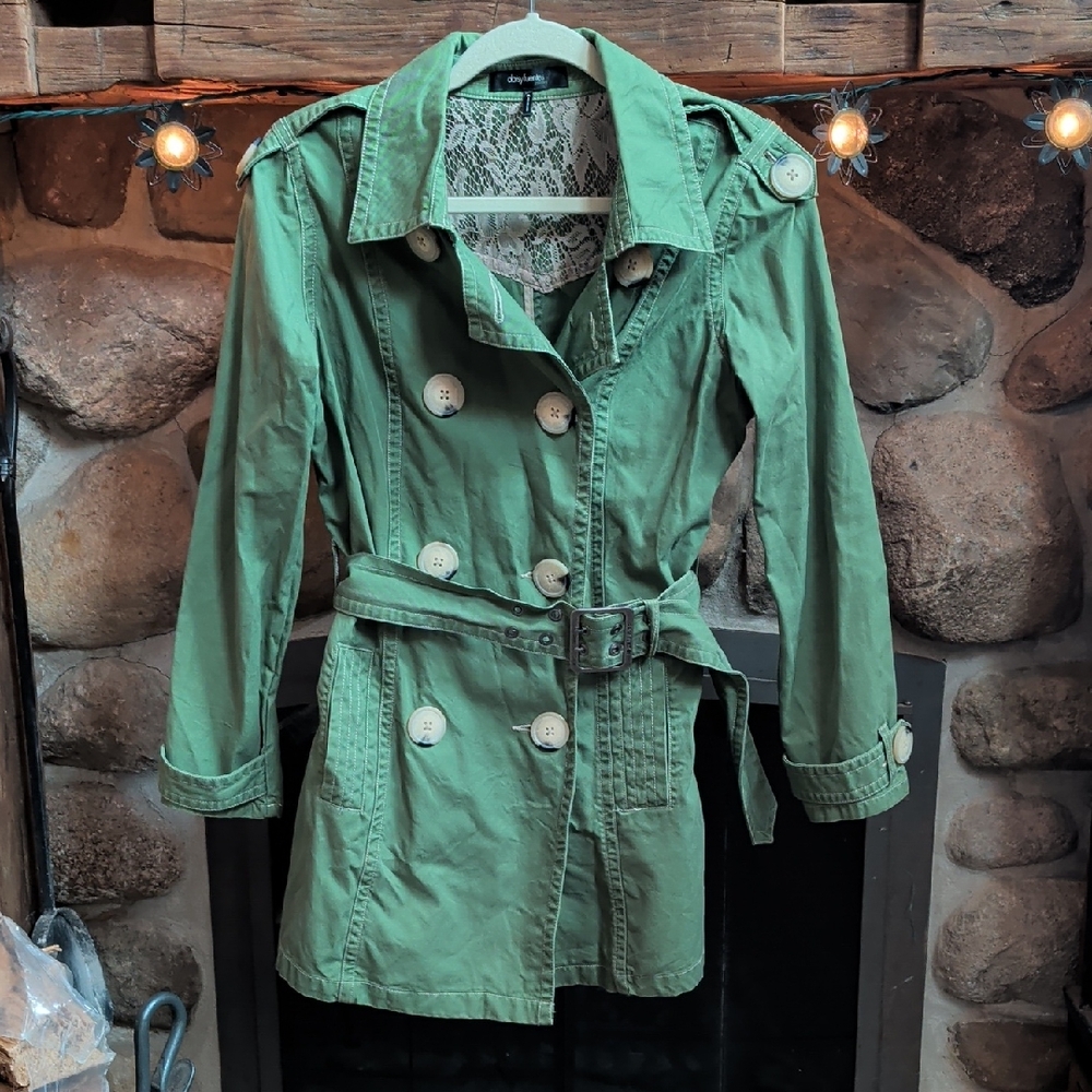Daisy Fuentes Green Belted Trench Coat